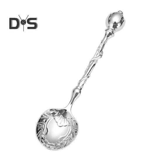 Coffee Spoon Carved Teaspoon Vintage European Palace Design Tableware Dessert Spoons for Kitchen Dining Bar Milk Tea Shops Cocktail Mixing