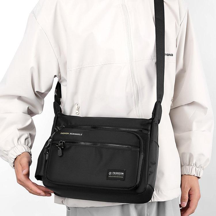 2024 Pánská taška Messenger Taška přes rameno Tašky přes rameno Men Small Sling Pack Do práce Business Vodotěsné batohy Oxford Tašky Satchel Peněženka