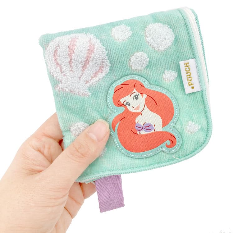 Disney Dot A secret pouch that looks like a with a zipper Pouch towel, (Ariel)