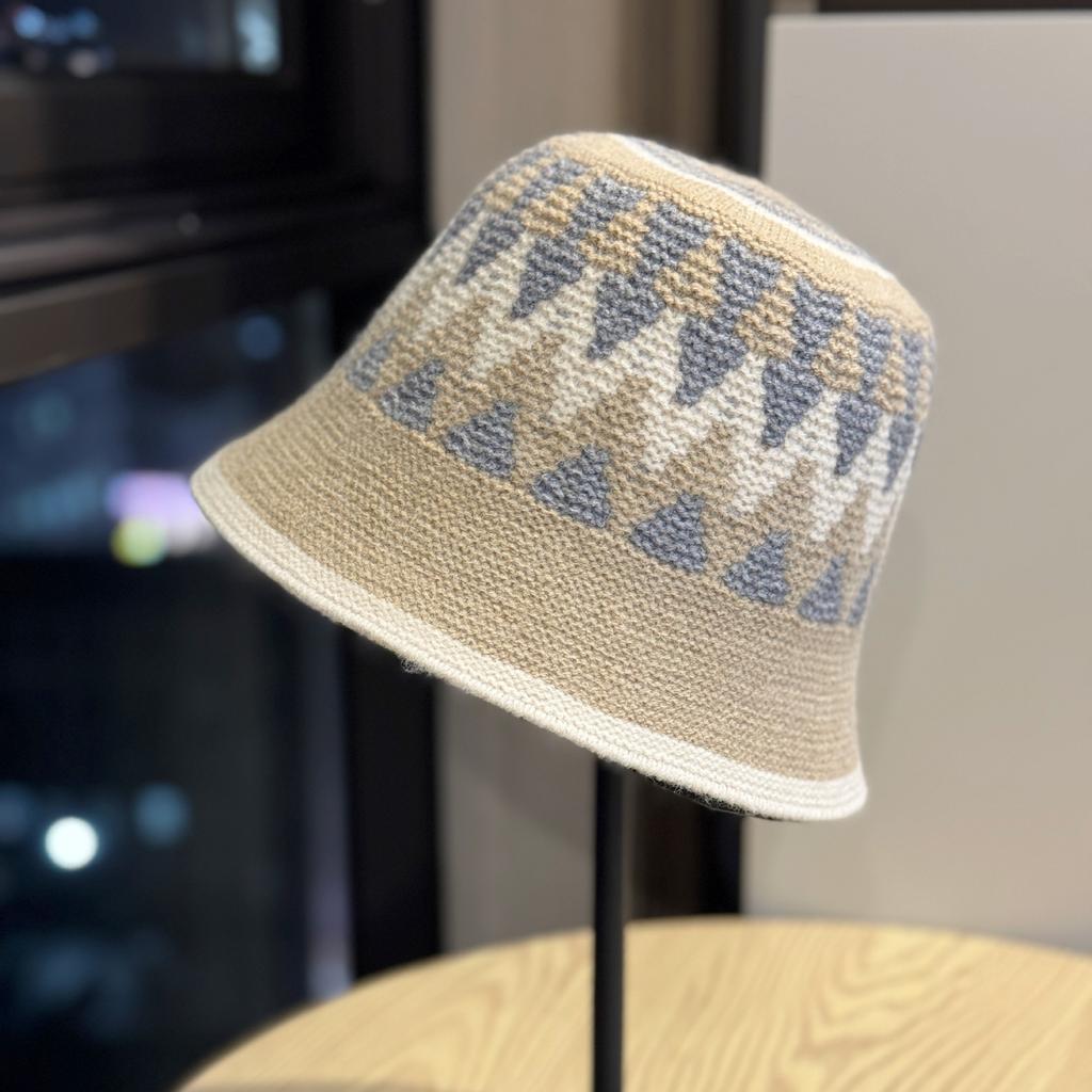 New Autumn and Winter Rhombus Knitted Fisherman Hat for Women Korean Style Warm Ear Basin Hat Fashionable and Versatile Face Showing Small Hat Trendy