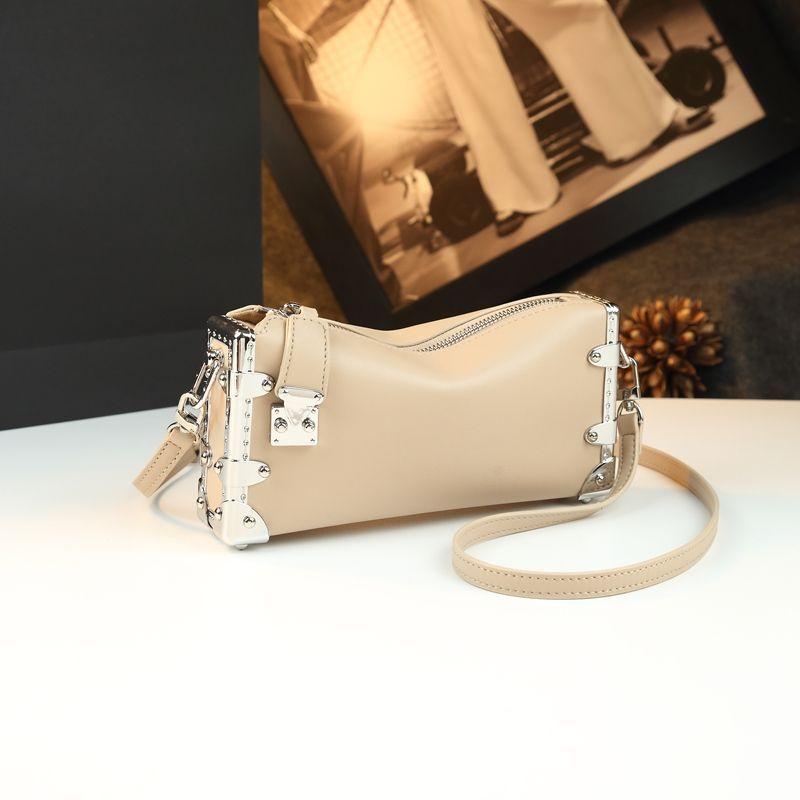 One Shoulder Underarm Bag, Leather Bag, Female Popular Women'S Chain, Soft Box, Messenger Bag Tide