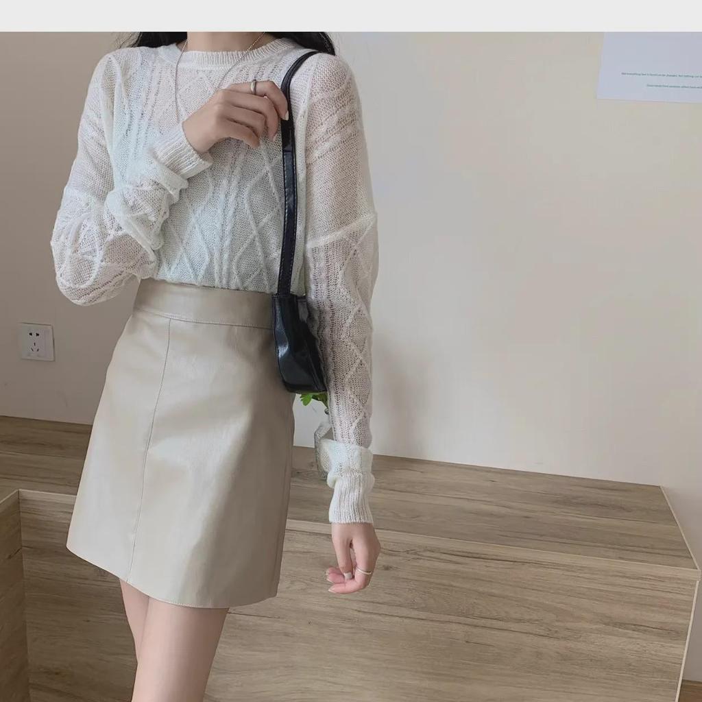 Women's 2023 Retro High-Waist PU Leather Skirt - Slim, Short, Black, Korean-Style for Autumn/Winter Fashion.