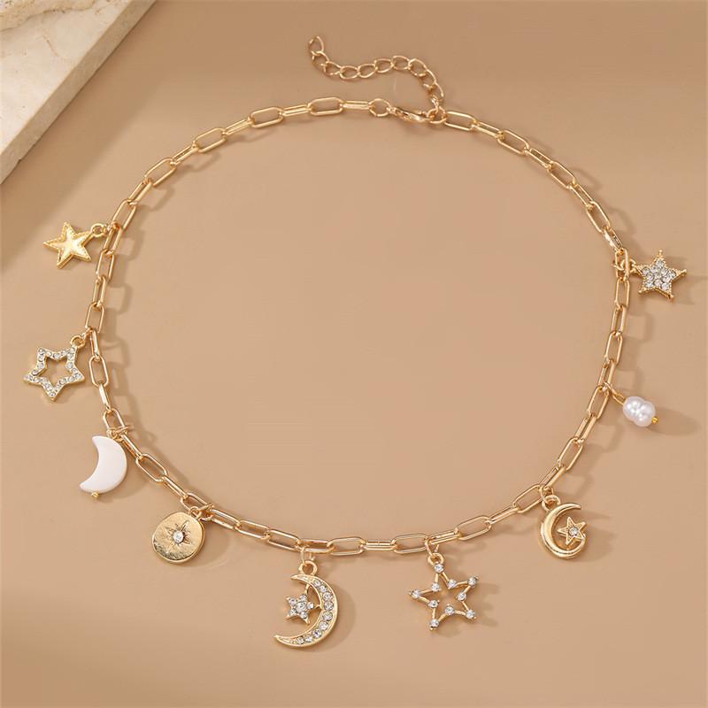 Punk Geometric Moon Pendant Necklace For Women With Zinc Alloy Chain