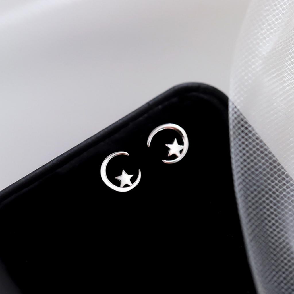 Fashion Mini Star Moon Stud Earrings For Women Men Minimalist Tiny Small Gold Color Silver Color Star Moon Ear Piercing Jewelry
