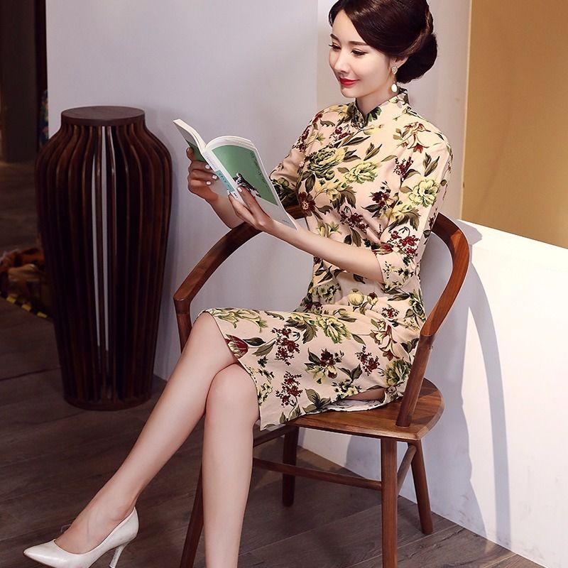 Chinese Style Cheongsam Retro Mid-length Improved Cheongsam Temperament Short-sleeved Dress
