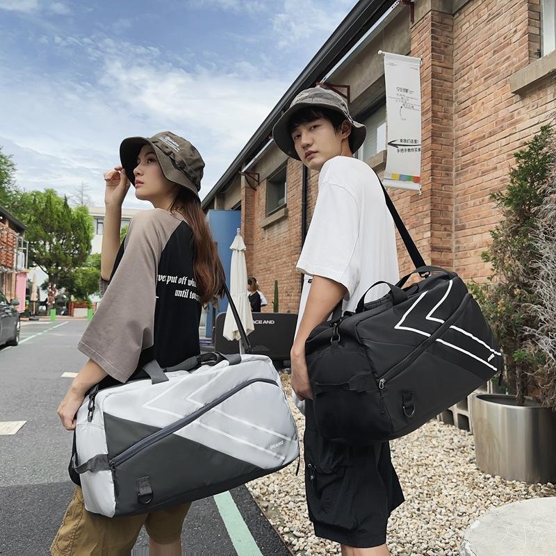 Sports fitness bag new fashion texture duffle bag for men and women large capacity lightweight short travel bag