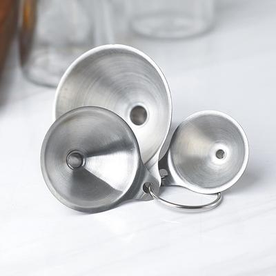 3 Stück Mini-Trichter aus Edelstahl, Kegeltrichter zum Gießen von Öl, Wein, Flüssigkeitstrichter, Gewürze, Weinflasche, Filtertrichter, Trichter mit kleiner Öffnung