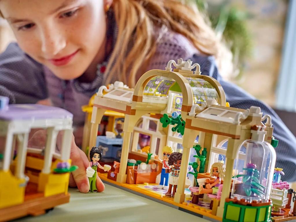 Lego Friends 42671 - Green Café And Flower Shop