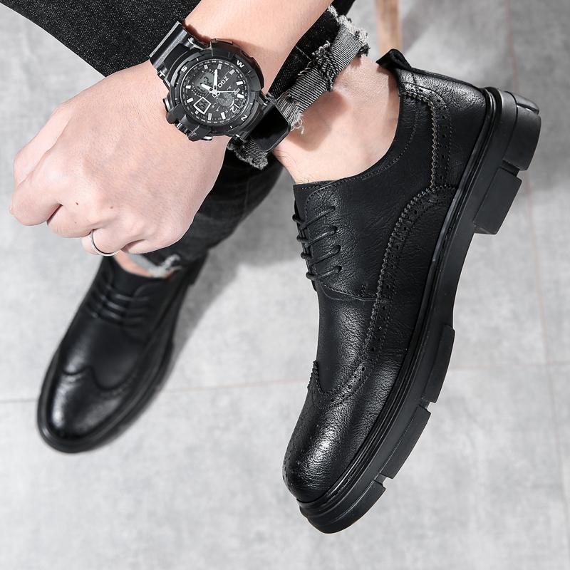 Luxury Mens Brogue Shoes Men Suit Shoes Casual Formal Business Leather Shoes Men Black Wedding Shoes Italian Dress Banquet Shoes