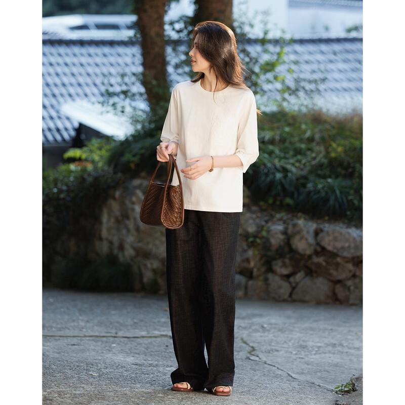 De Ma Na 100% Cotton Relaxed Round Neck Studded Pocket T-Shirt