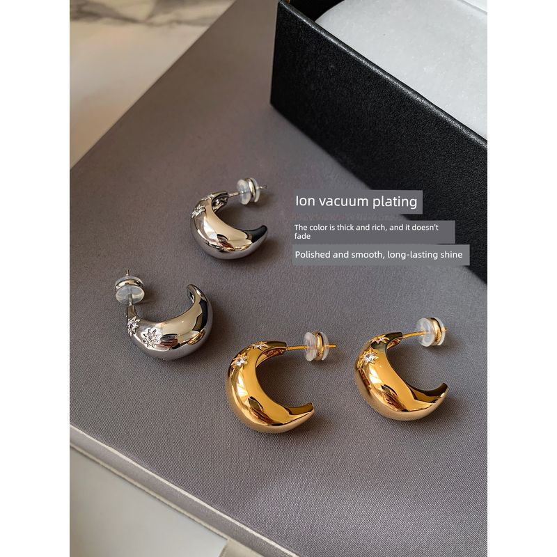 And American Metal Crescent Moon Diamond-Studded Earrings for Women, Spring and Summer Simple Versatile Niche Design, Light Luxury High-End Earrings