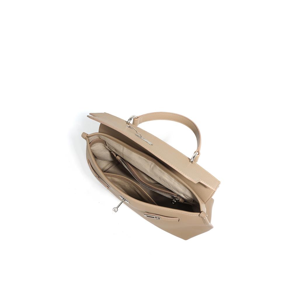 Niche Design Shoulder Bag Women's New Fashion Portable Versatile Messenger Bag