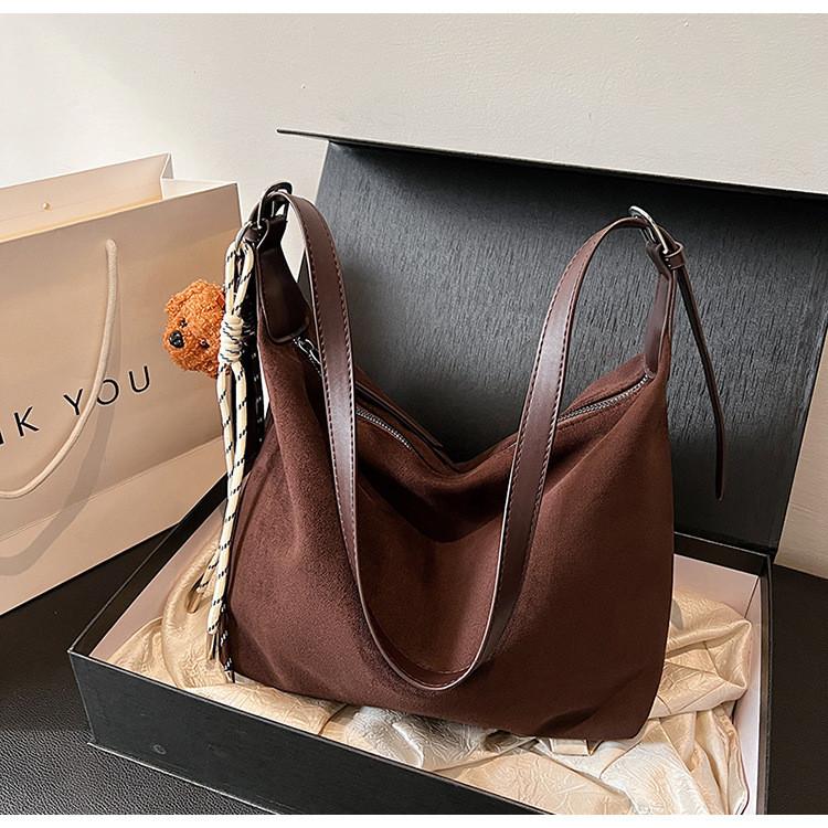 Ielgy High-End Retro Large-Capacity Tote Bag Fashionable All-Match Work Commuter Messenger Bag