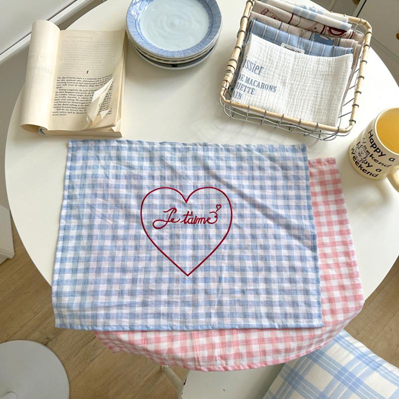 1Pc Photography Props Fresh Sweet Decorative Cloth Originality Cotton Rural Style Checkered Placemat Home Decor Love Embroidery
