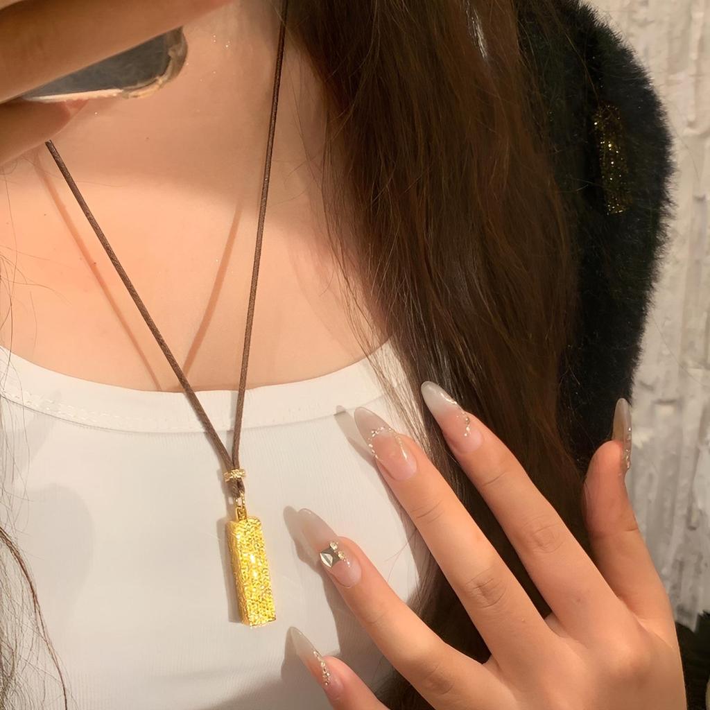 CNC Burst Flash Shaved Ice Square Pendant Clavicle Chain Women's Fashion Necklace
