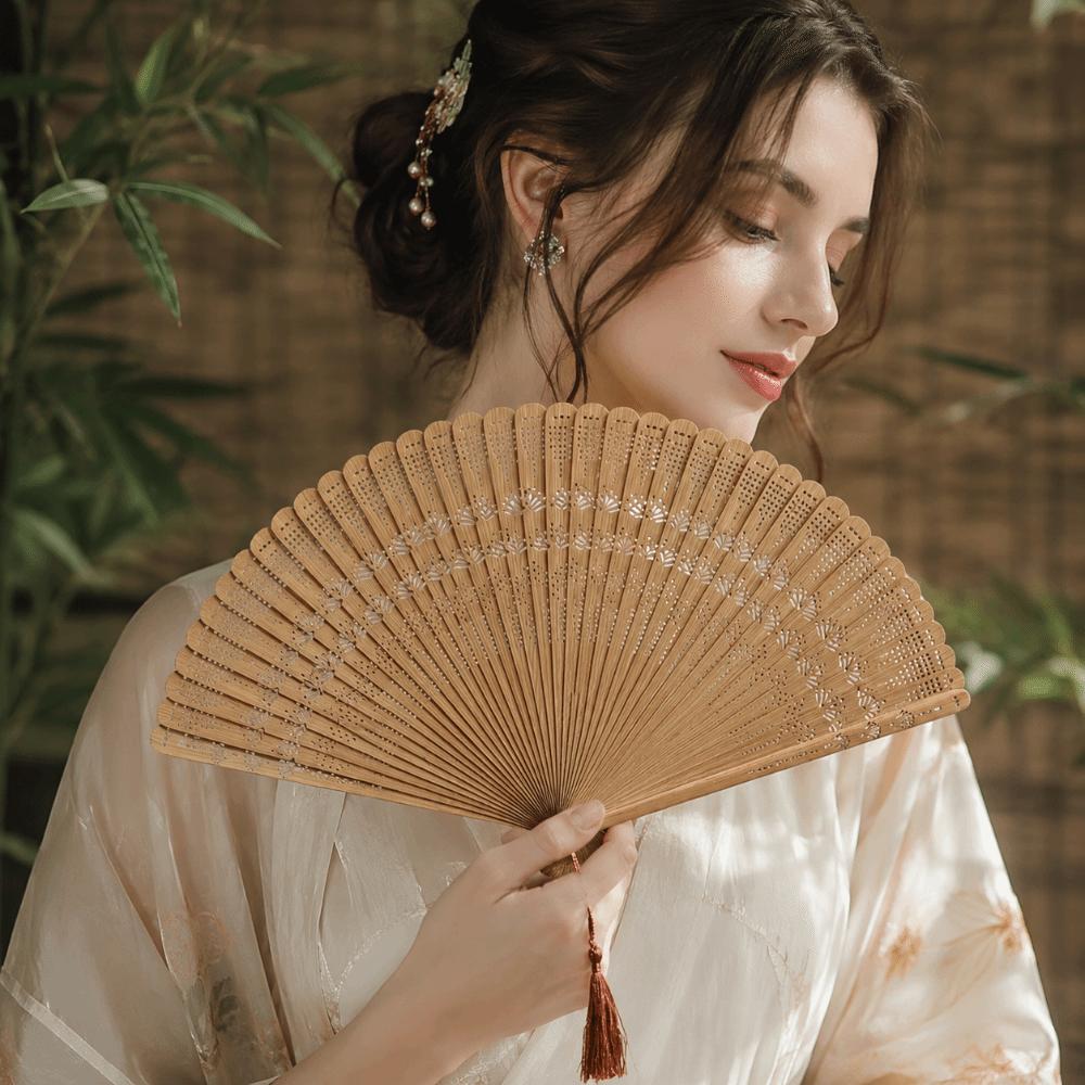Chinese Style Folding Bamboo Fan Solid Color Portable Tassel Folding Fan Exquisite Classical Kimono Fan Hanfu Accessories