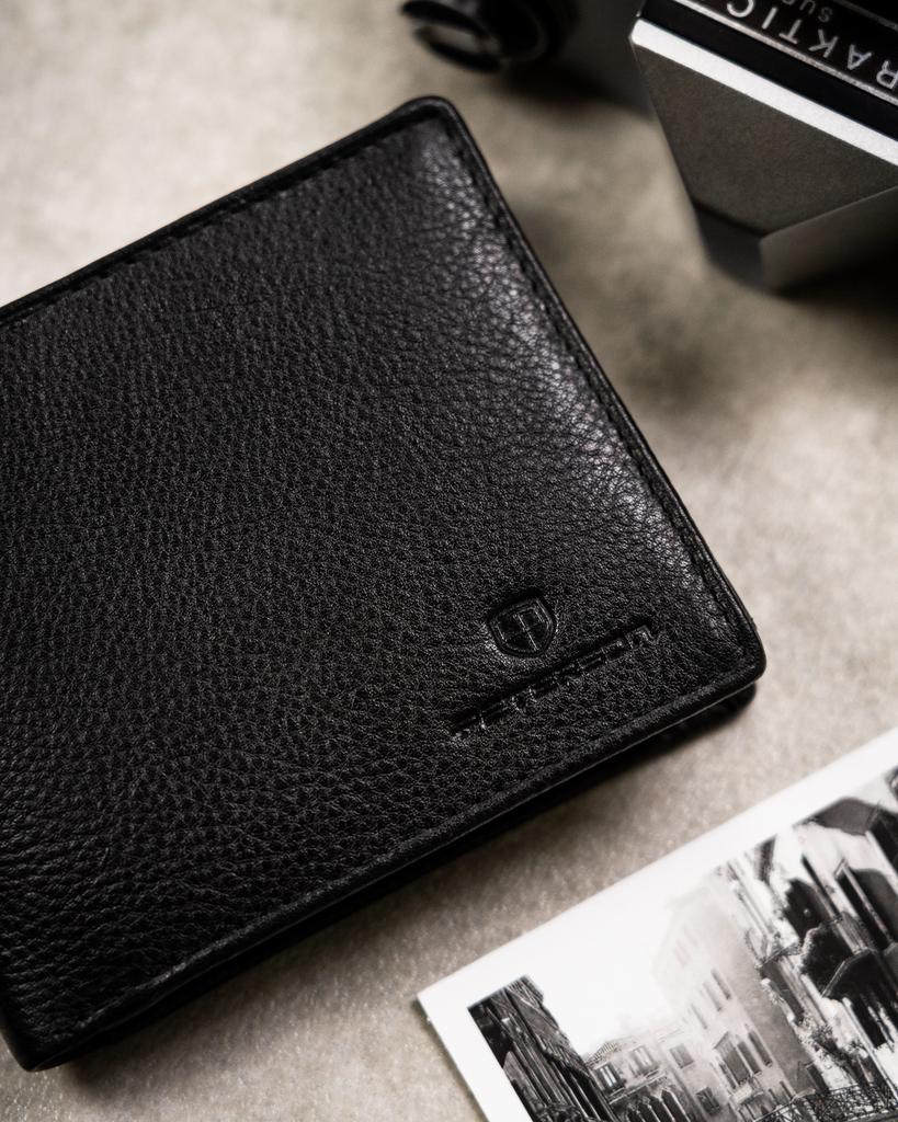 Gift set: men's genuine leather wallet and keychain - Peterson