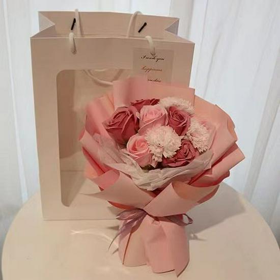 Valentine's Day Handheld Gift Box: Baby's Breath, Dried Flowers & Rose Soap for Girlfriend or Bestie