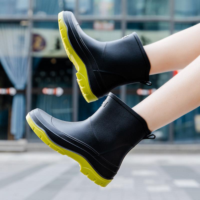 Fashion Rain Boots for Women Short Tube Non-slip Waterproof Shoes Plus Velvet Warm Rain Boots Kitchen Work Four Seasons Rubber Shoes Overshoes