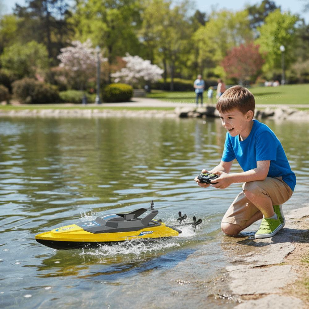 High-Speed Electric Speedboat Dual Motor Water Toy Remote Control Remote Control Boat For Kids