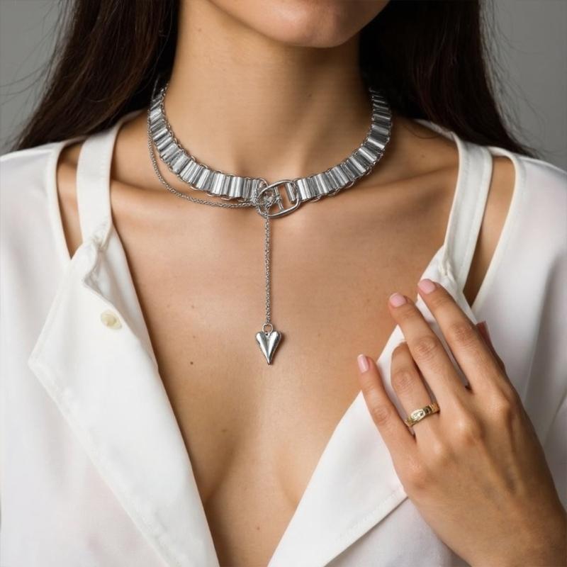 Colar Moderno com Coração e Franjas Comprimento Ajustável Corrente de Pescoço Cor Prata Gargantilha Acessório para Uso Diário