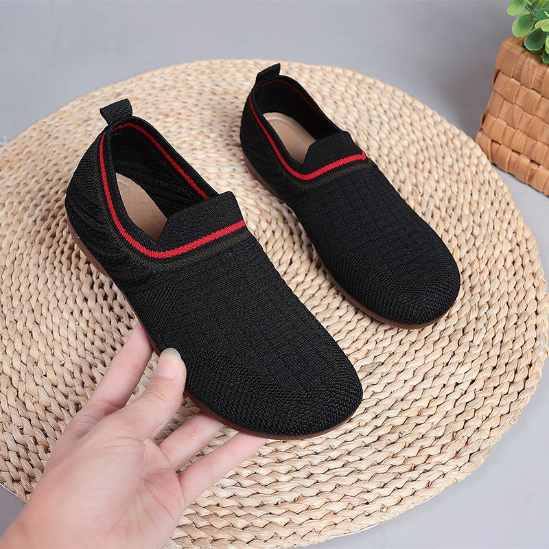 

Fashion Women s breathable mesh shoes. New style for the summer of 2025 They are a type of traditional Beijing cloth shoes single shoe 41 чёрный