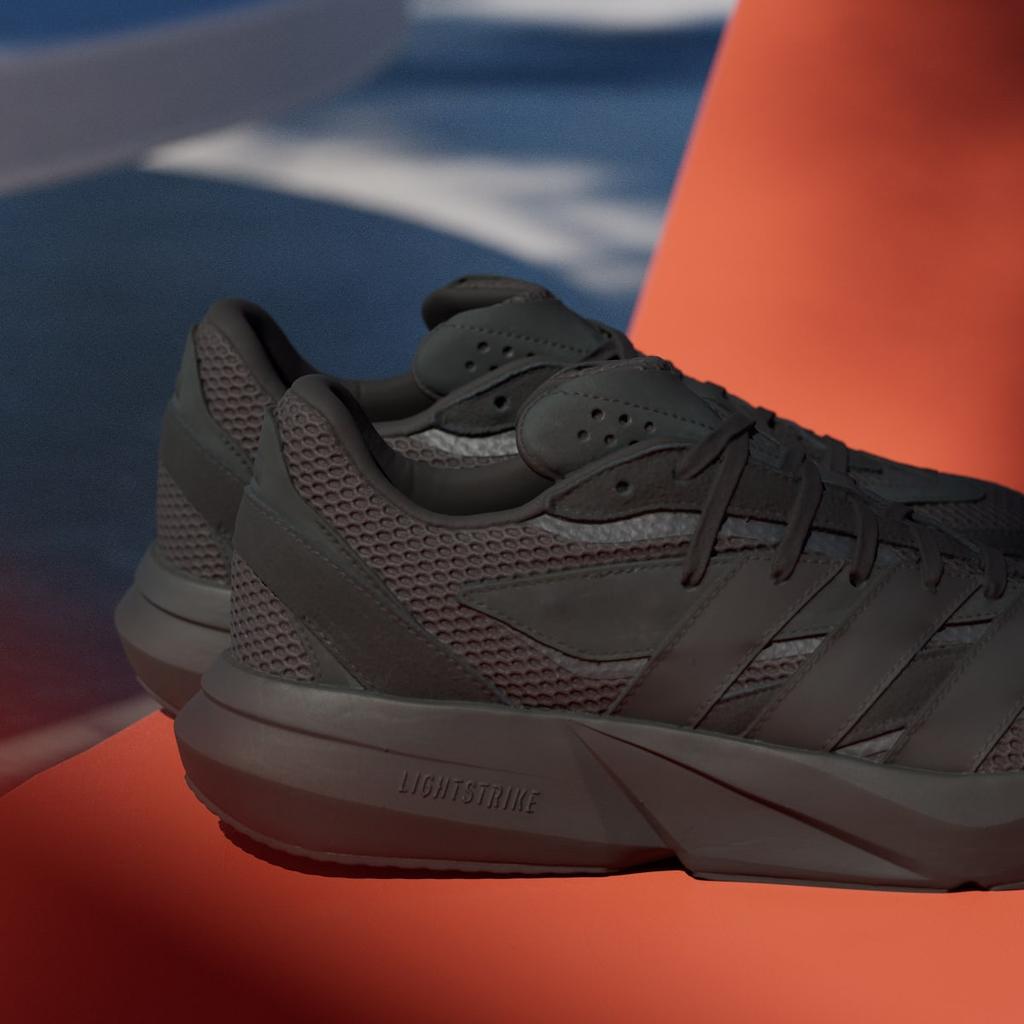 adidas Lightblaze JH6941 Unisex Sportswear Sneakers Core Black / Core Black / Carbon