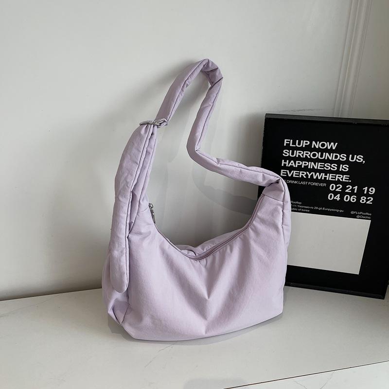 Korean fashion solid color shoulder bag 2026 new large-capacity casual dumpling bag versatile simple girl messenger bag