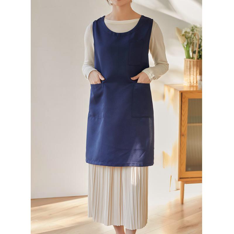 

Japanese Thickened Water-Repellent Polyester Floral Apron - Korean Style темно-синього кольору
