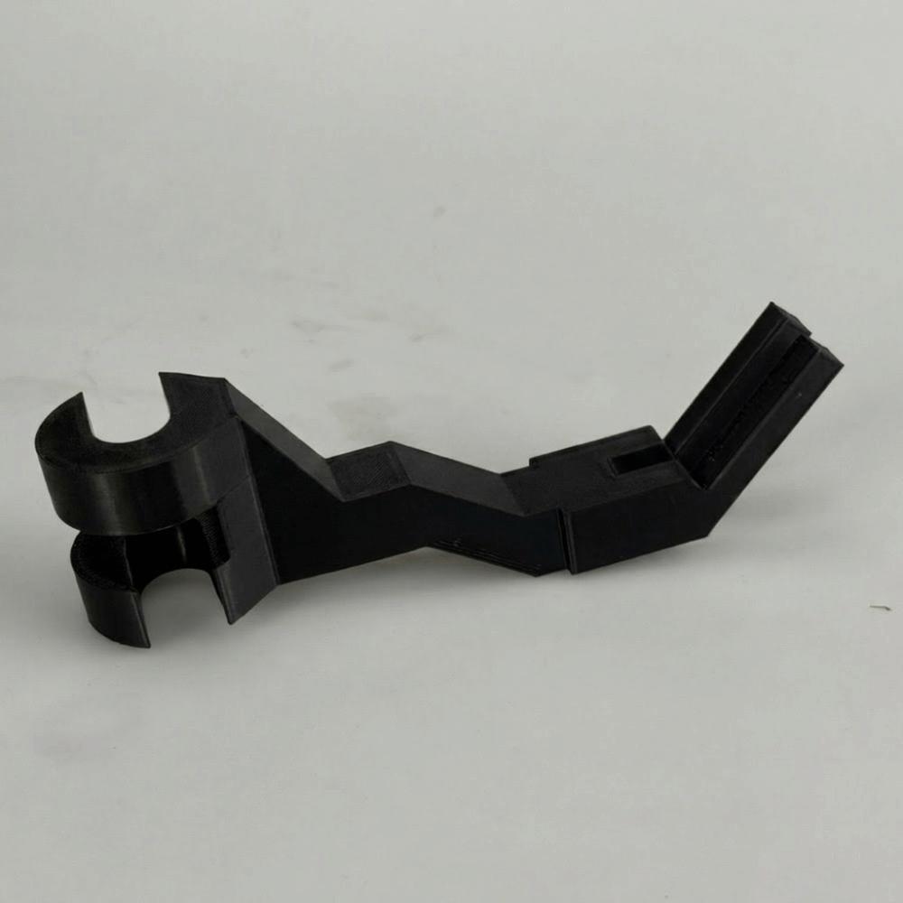 Durable Plastic Car Headrest Hook Clip on Design Space Saving Hook Clip Black Finish Secure Grip Storage Hook Car Interior