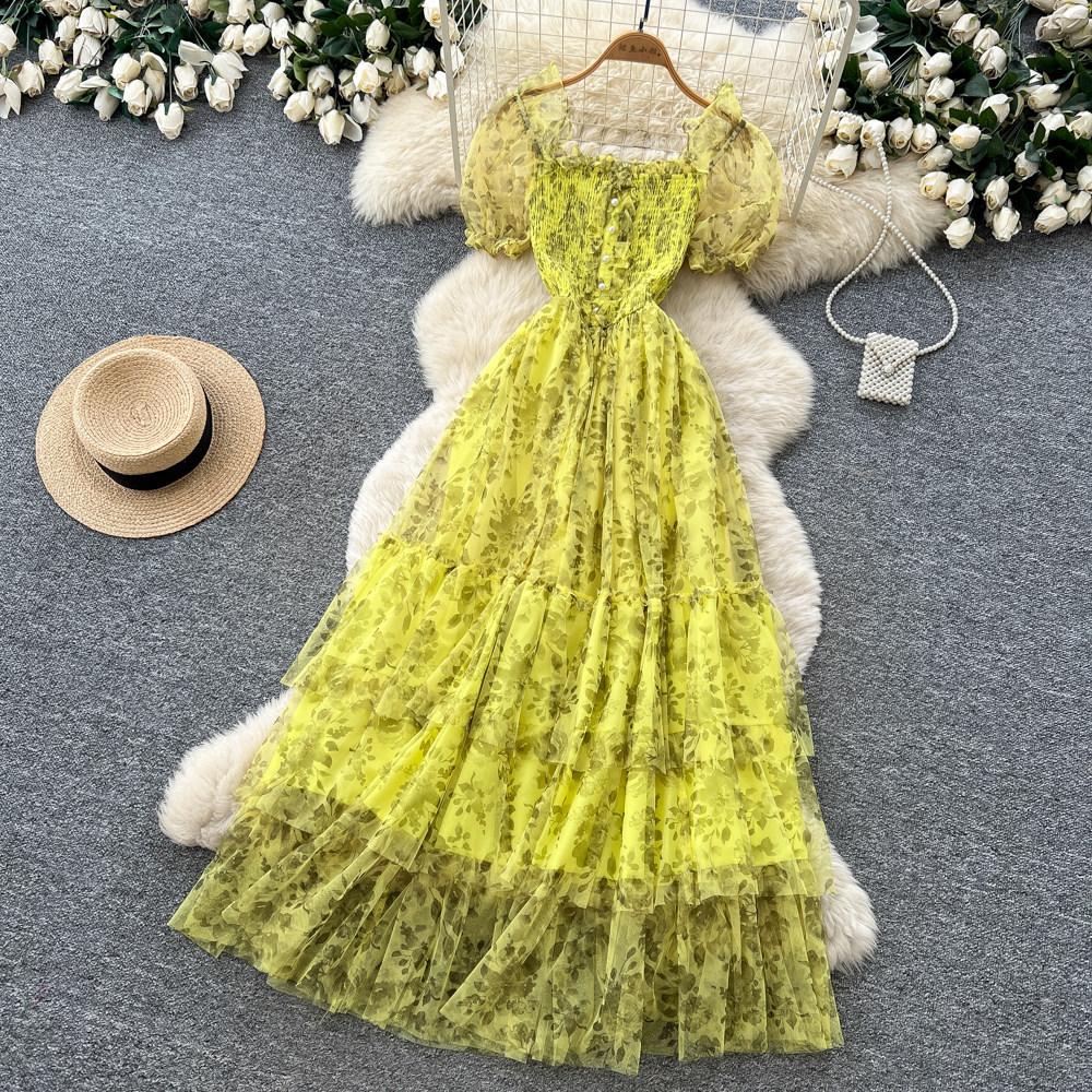French gentle wind bubble sleeves floral dress women's summer square collar high waist A character temperament cake dress looks thin