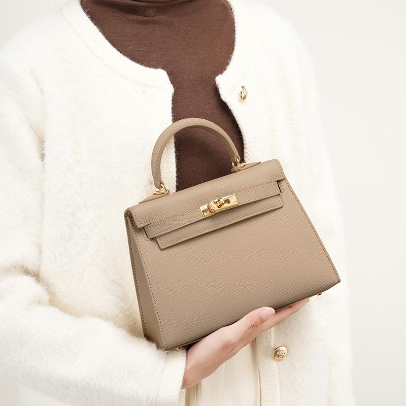 Spring and Summer Fashion Leather High-grade Leather Carrie Bag Crossbody Carrying Small Bag Woman