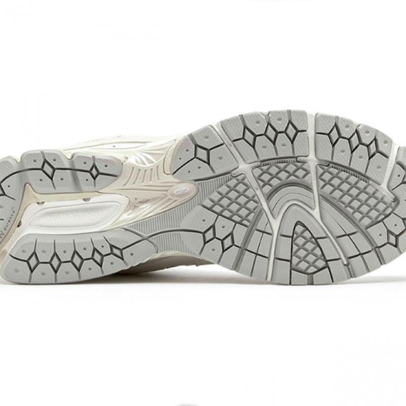 New Balance Unisex Sneakers Grey U2002rac Nbp7fs153i