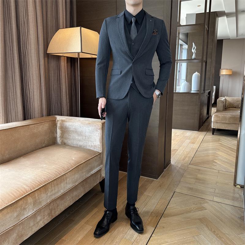 Slim-Fit Men's Western Style Formal Wedding Suit