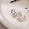High-End Flower Stud Earrings, Light Luxury Super Fairy Exquisite Pearl Earrings, Fashionable Oil-Dripping Petal Earrings.