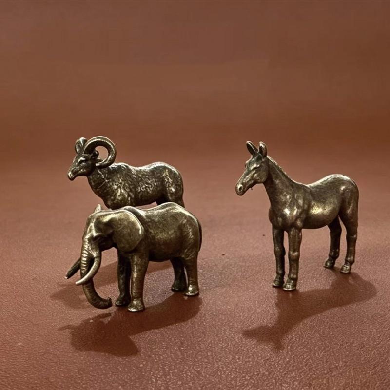 Figurines Animales en Laiton Massif Cheval Bélier Éléphant Rhinocéros Crapaud Tigre Design Rétro Pour Décoration de Maison et de Bureau Cadeau de Collection