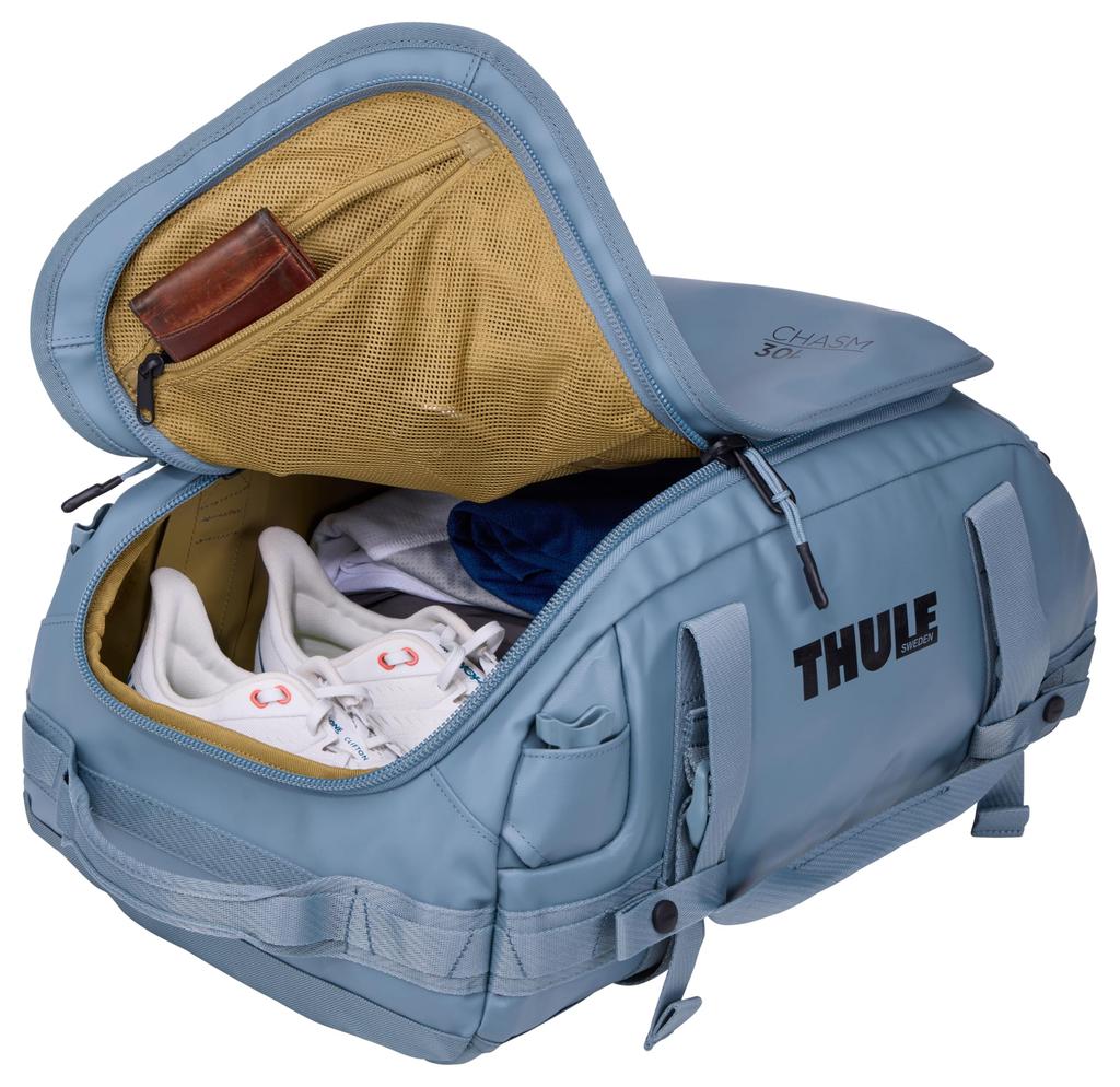 Thule Chasm Duffel Bag, 30L, Heavy-Duty, Weather-Resistant, Lockable Zipper Pulls, 1.2kg Capacity, Pond Gray