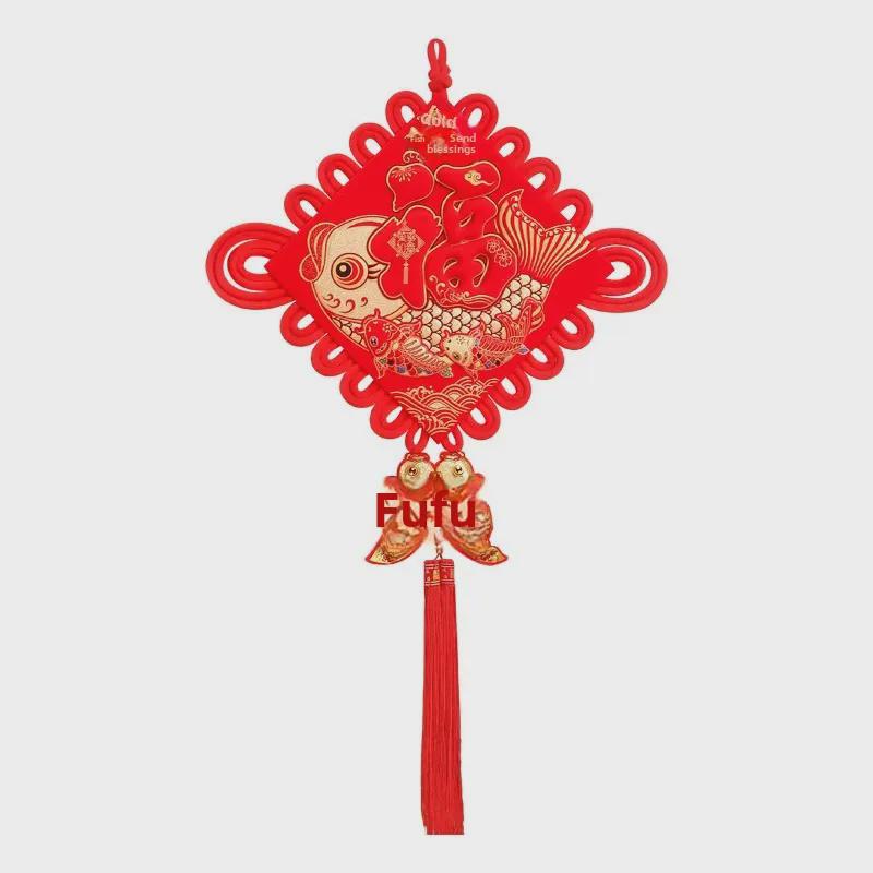 Luxusní přívěsek čínského uzlu se zlatou rybkou pro novoroční požehnání a dekoraci při kolaudaci