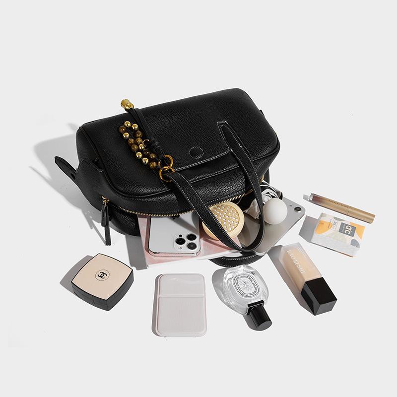 Niche Bowling Bag for Women 2025 New Fashion Handheld Boston Bag Commuter Large Capacity Fashion Tote Bag