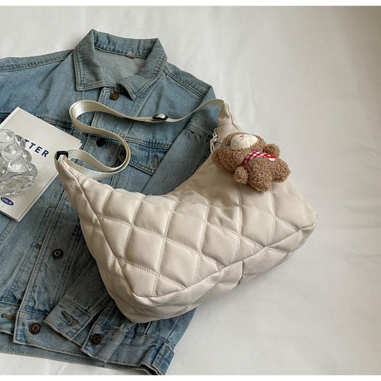 

Autumn and winter canvas bag women s bag 2025 new super fashionable Korean large-capacity tote bag diamond versatile messenger bag no pendant