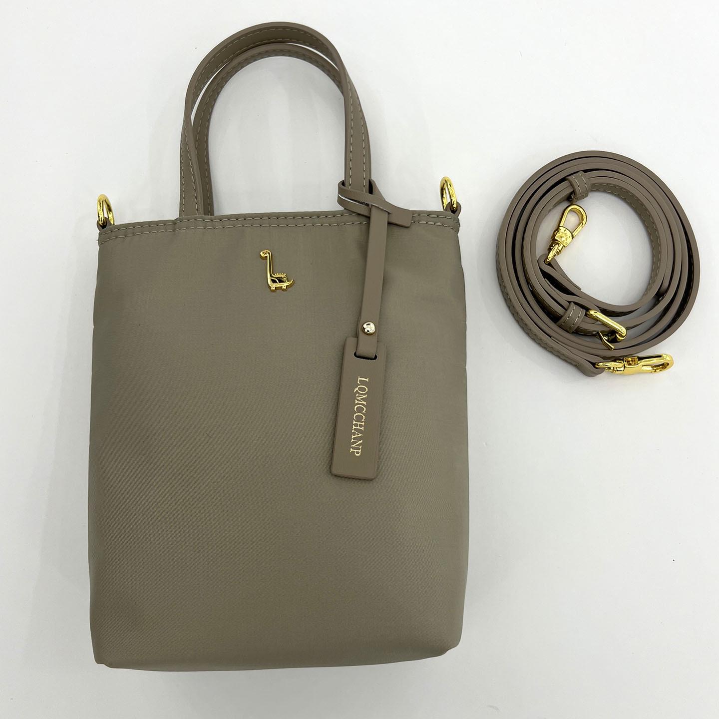 

Women s Versatile Nylon Crossbody Phone and Shoulder Bag - Small, Fashionable, and Multi-functional 19x18x7cm абрикосовий