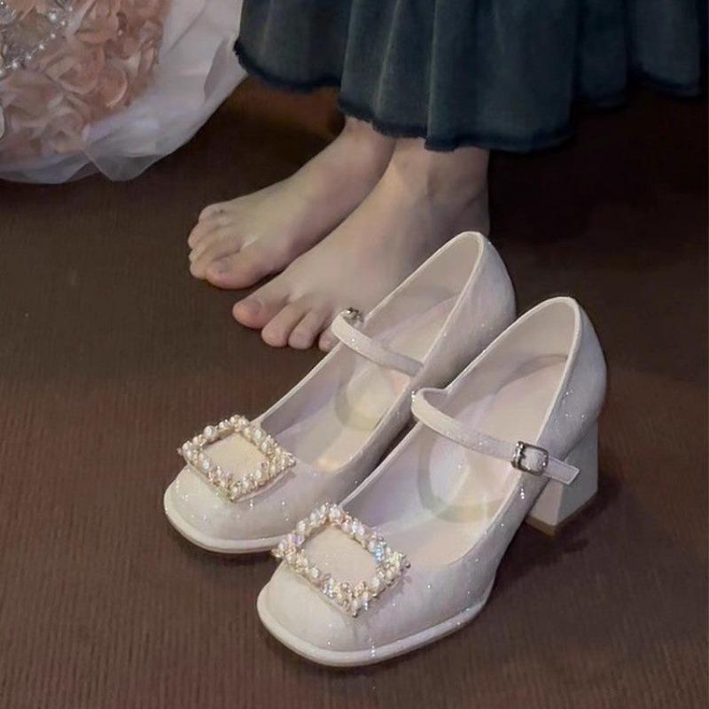 Mode Frühling Neue Damen Dicke Absätze Einzelne Schuhe Runde Zehenpartie Flacher Ausschnitt Metallschnalle Wasserdicht Rutschfest Hohe Absätze