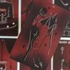 Dirty Red Tarot Deck 10,3*6cm 78 Stück Tarotkarten Kanalisiert Energie durch kühne Striche und auffällige Kontraste