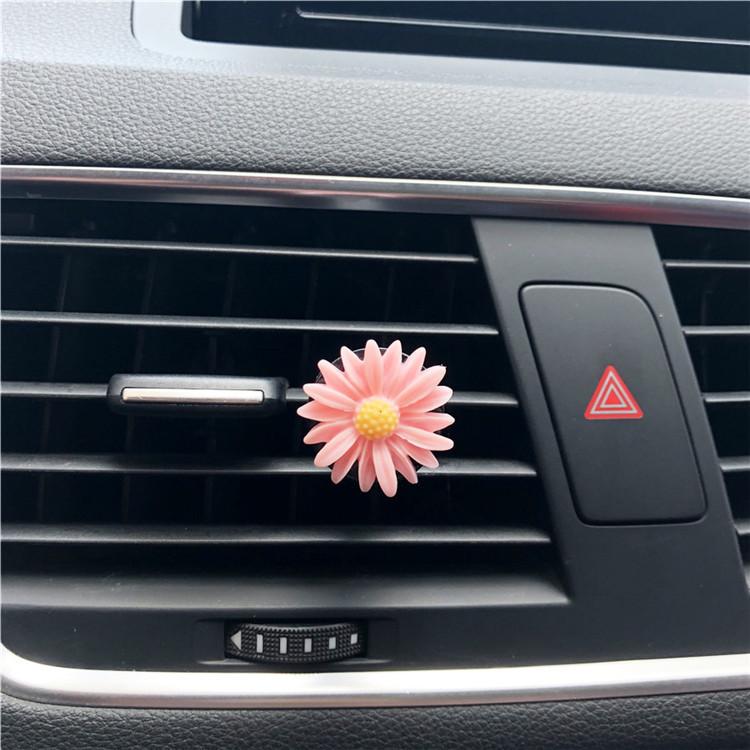 Colorful Resin Daisy Car Perfume Clip Decorative And Fragrant Air Vent Scent Diffuser