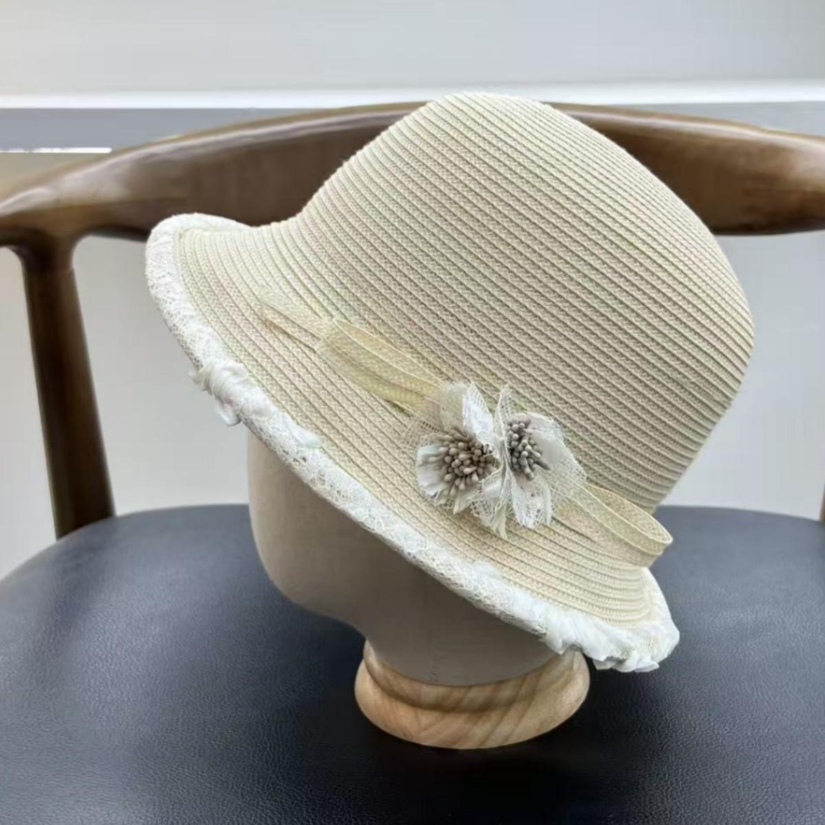 

Small fresh 2026 Fu Huan small brim fisherman hat children summer travel versatile sunscreen basin hat shopping beach straw hat M（55-58cm） бежевый