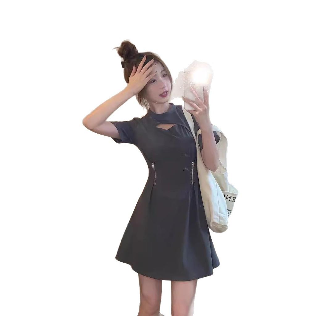 Large size fat mm French retro Hepburn style dress for women's summer feeling hollow belly covering and thin small black dress tide