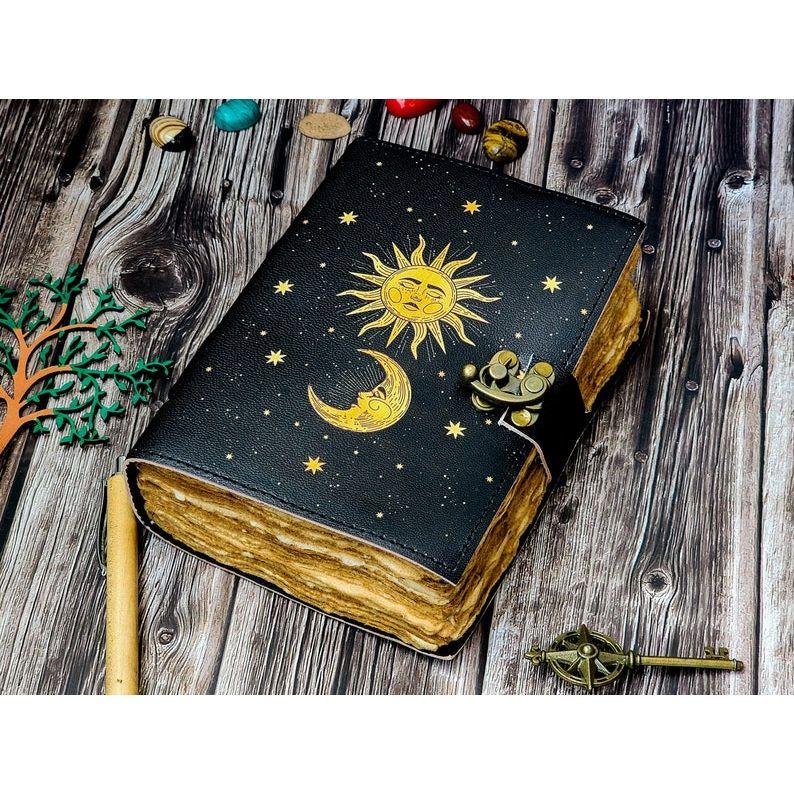

Кожаный журнал Солнце Луна, 200 страниц бумаги с неровным краем, Журнал, Кожаный блокнот, Журнал ручной работы, Винтажная книга для мужчин и женщин 7 x 5 in