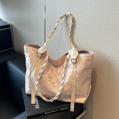 Novo Estilo de Bolsa de Aula para Estudantes Universitários Bolsa Tote de Ombro Casual e Bonita Personalidade Bolsa Grande Capacidade para Deslocamento Mulheres