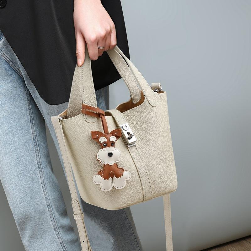 Bucket Bag 2025 New Women's Bag Autumn Winter Fashion Versatile Handbag Versatile Basket Bag Single Shoulder Crossbody Bag