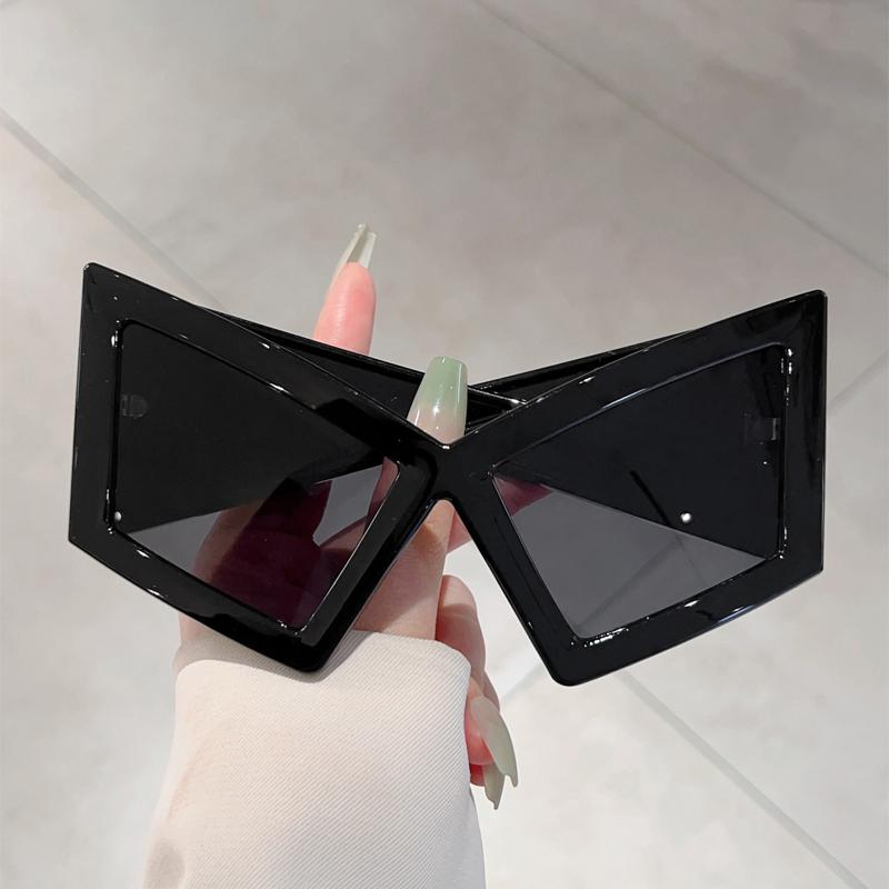 Oversized Cat Eye Sunglasses Women New Fashion Multi-color Hip-hop Sun Glasses Trendy Brand Design Beach Vacation Shades